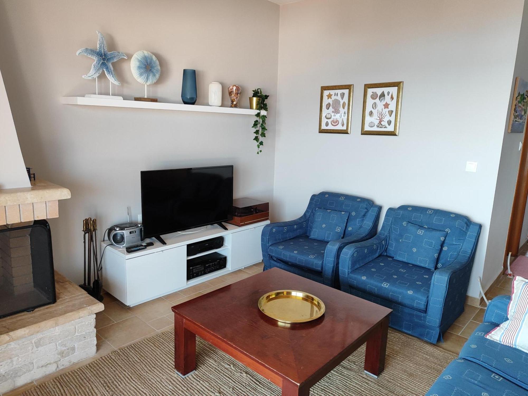 Navy Blue Apartment Nea Skioni Exterior photo