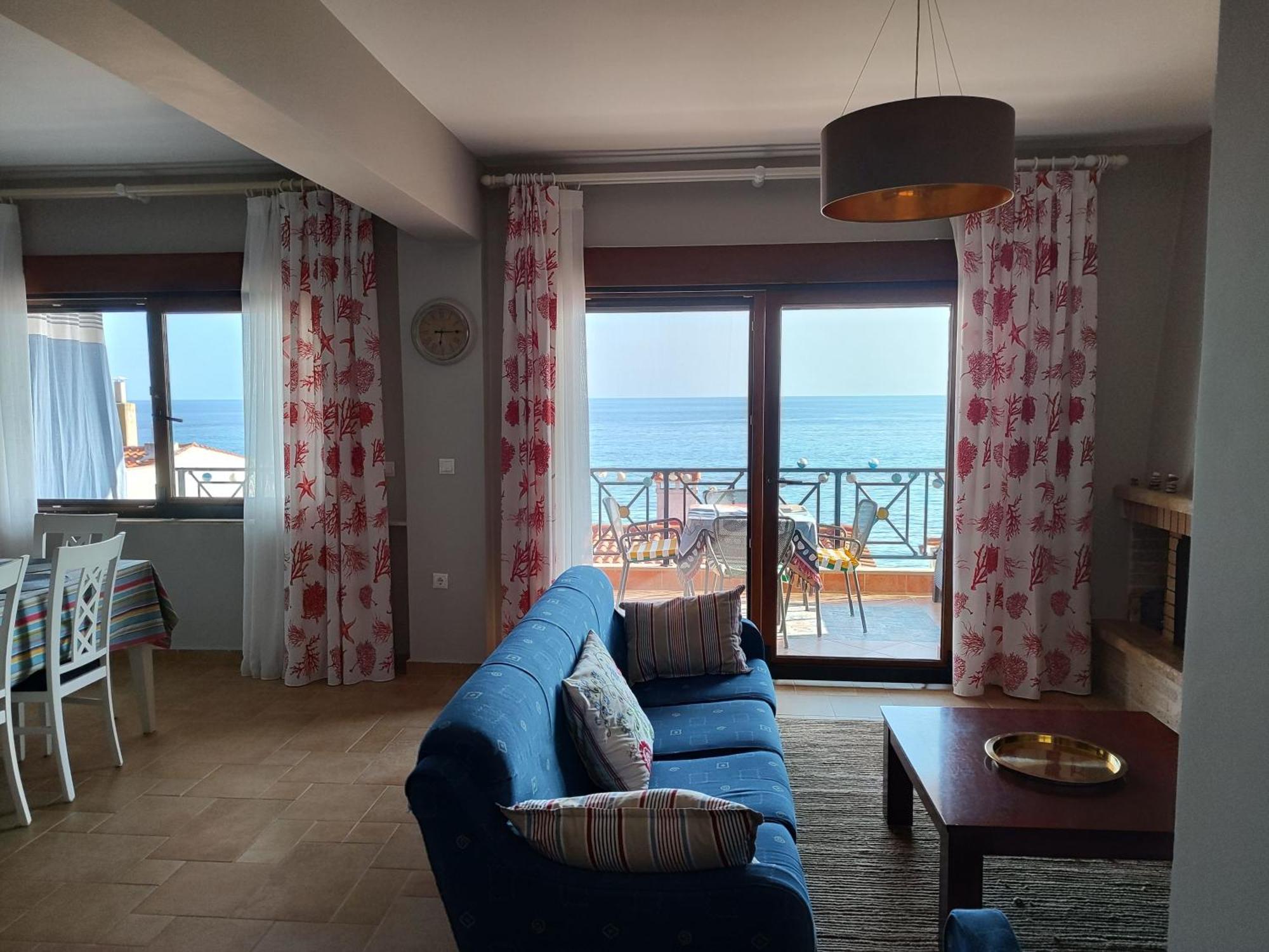 Navy Blue Apartment Nea Skioni Exterior photo