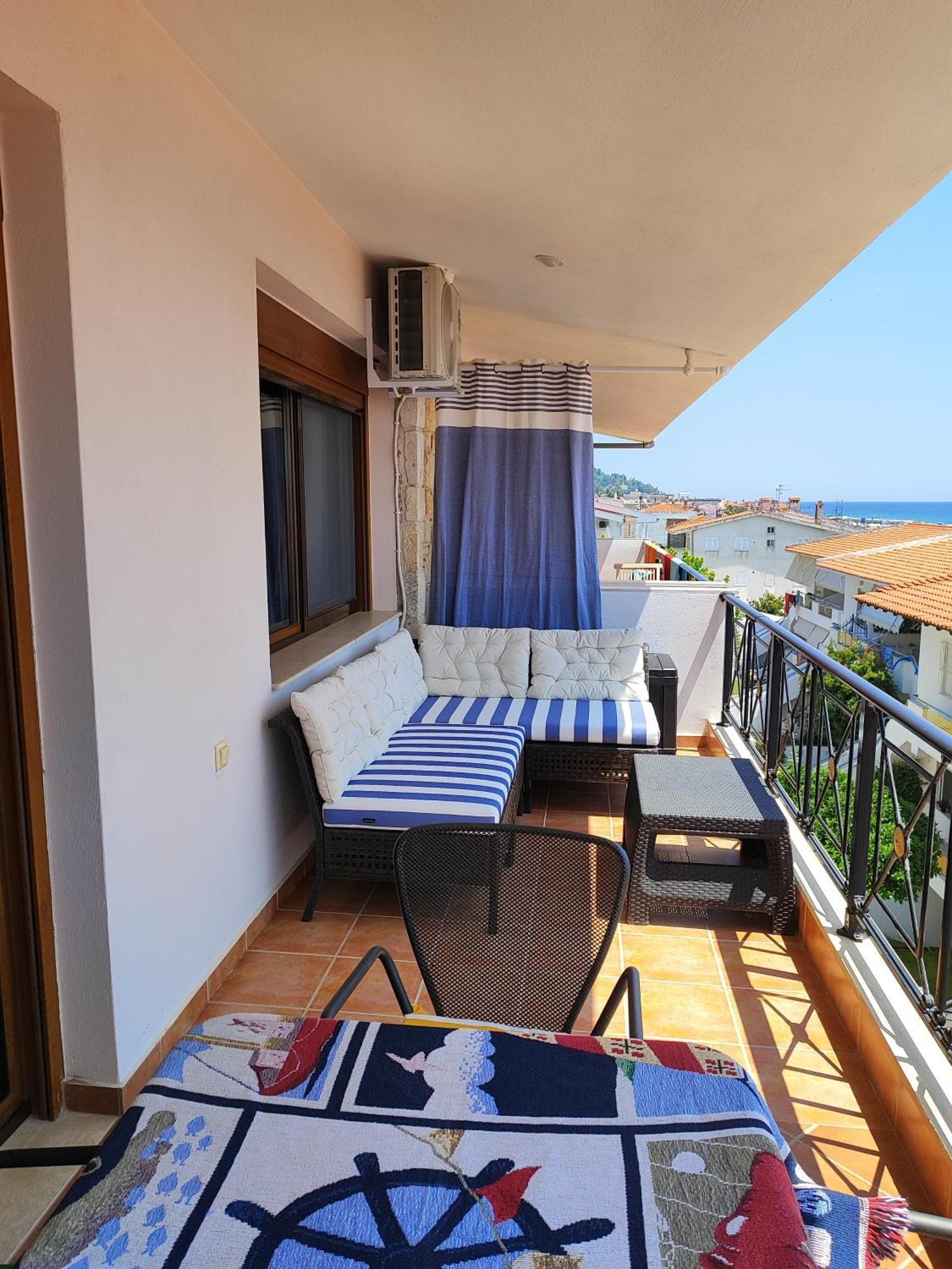 Navy Blue Apartment Nea Skioni Exterior photo