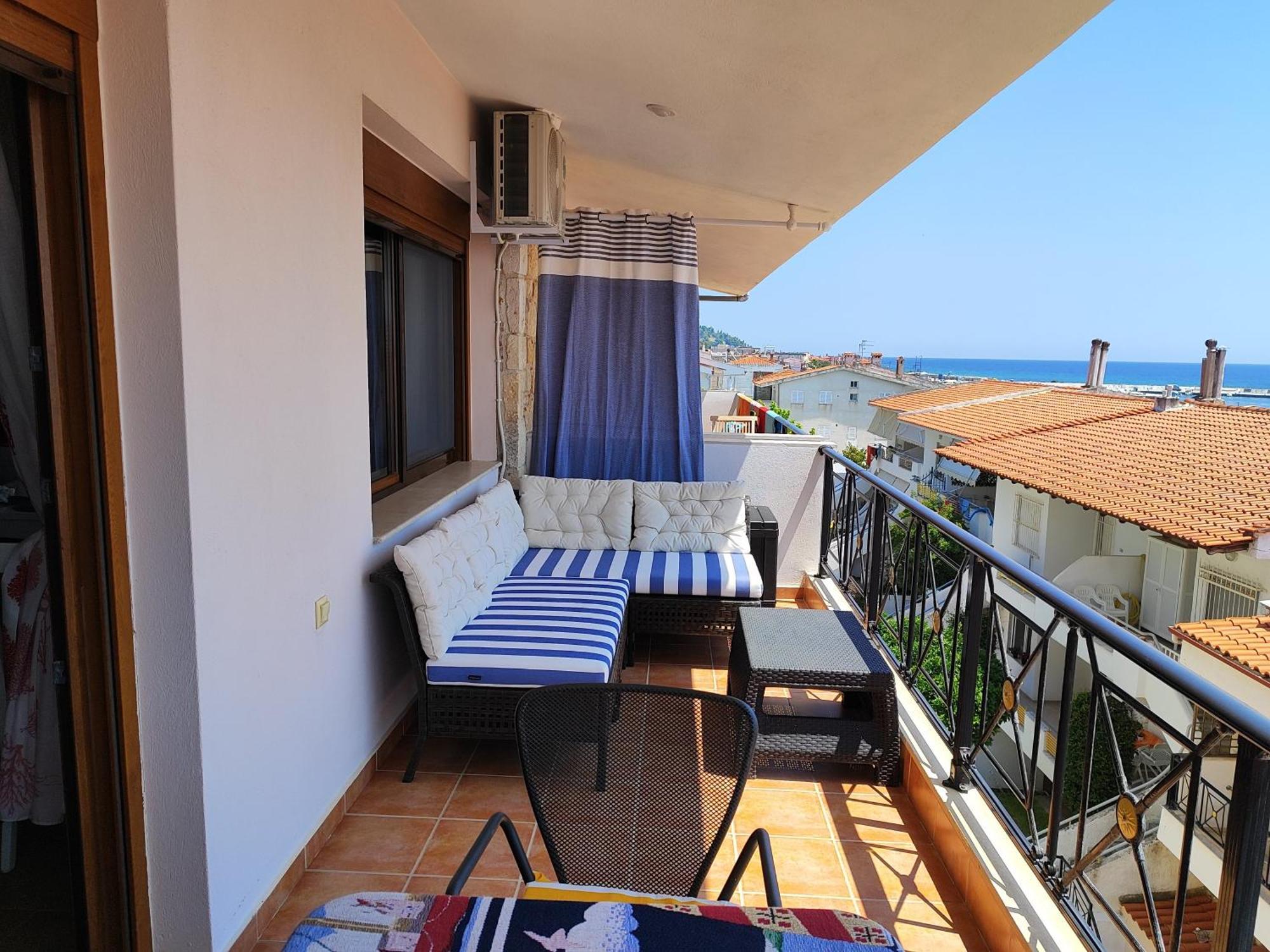 Navy Blue Apartment Nea Skioni Exterior photo