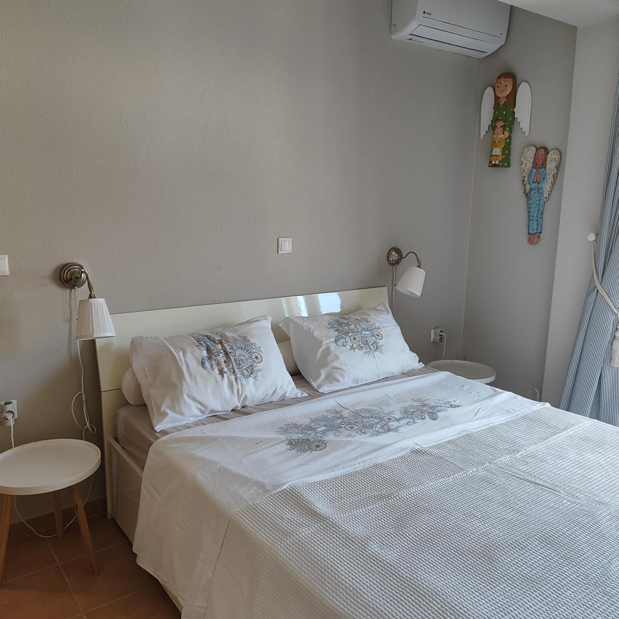 Navy Blue Apartment Nea Skioni Exterior photo