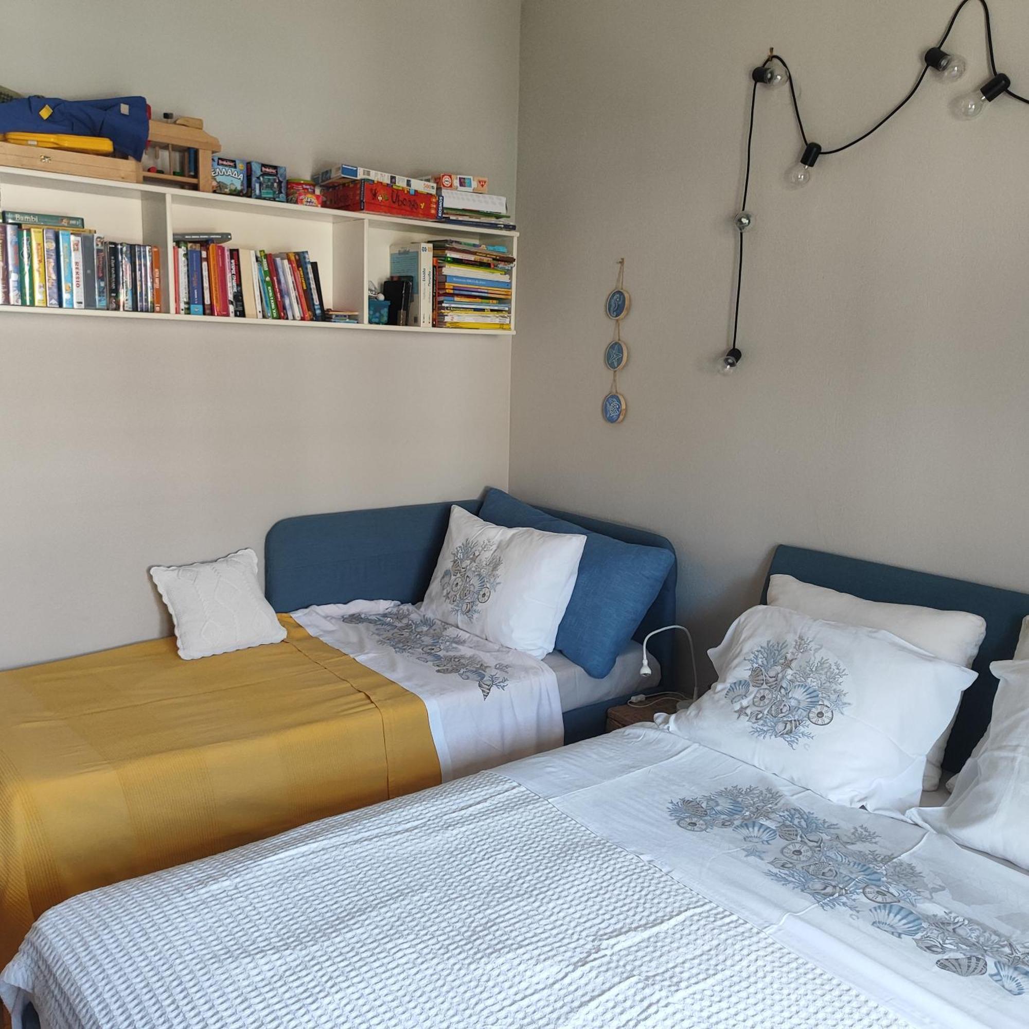 Navy Blue Apartment Nea Skioni Exterior photo